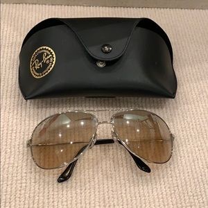 Unisex Ray-Ban sunglasses